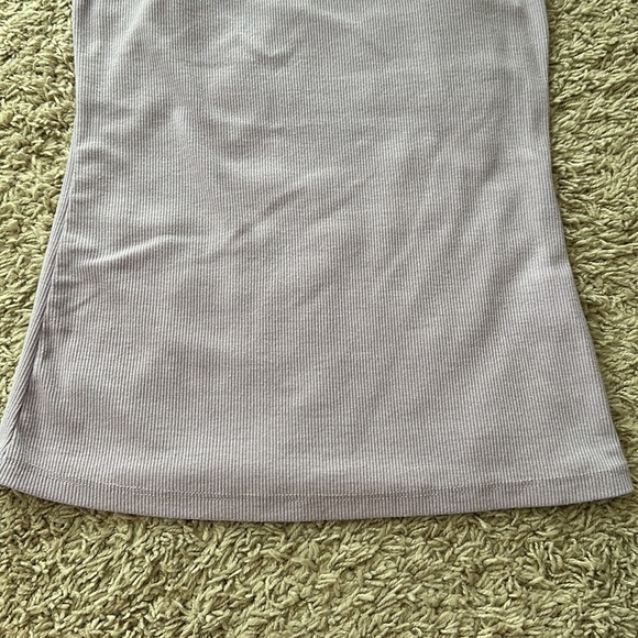 Lilac tank top - Picture 3 of 3
